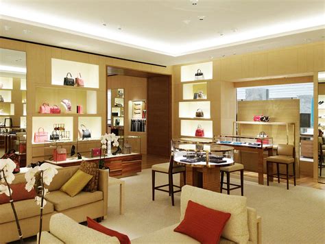 louis vuitton store vancouver|louis vuitton renfrew.